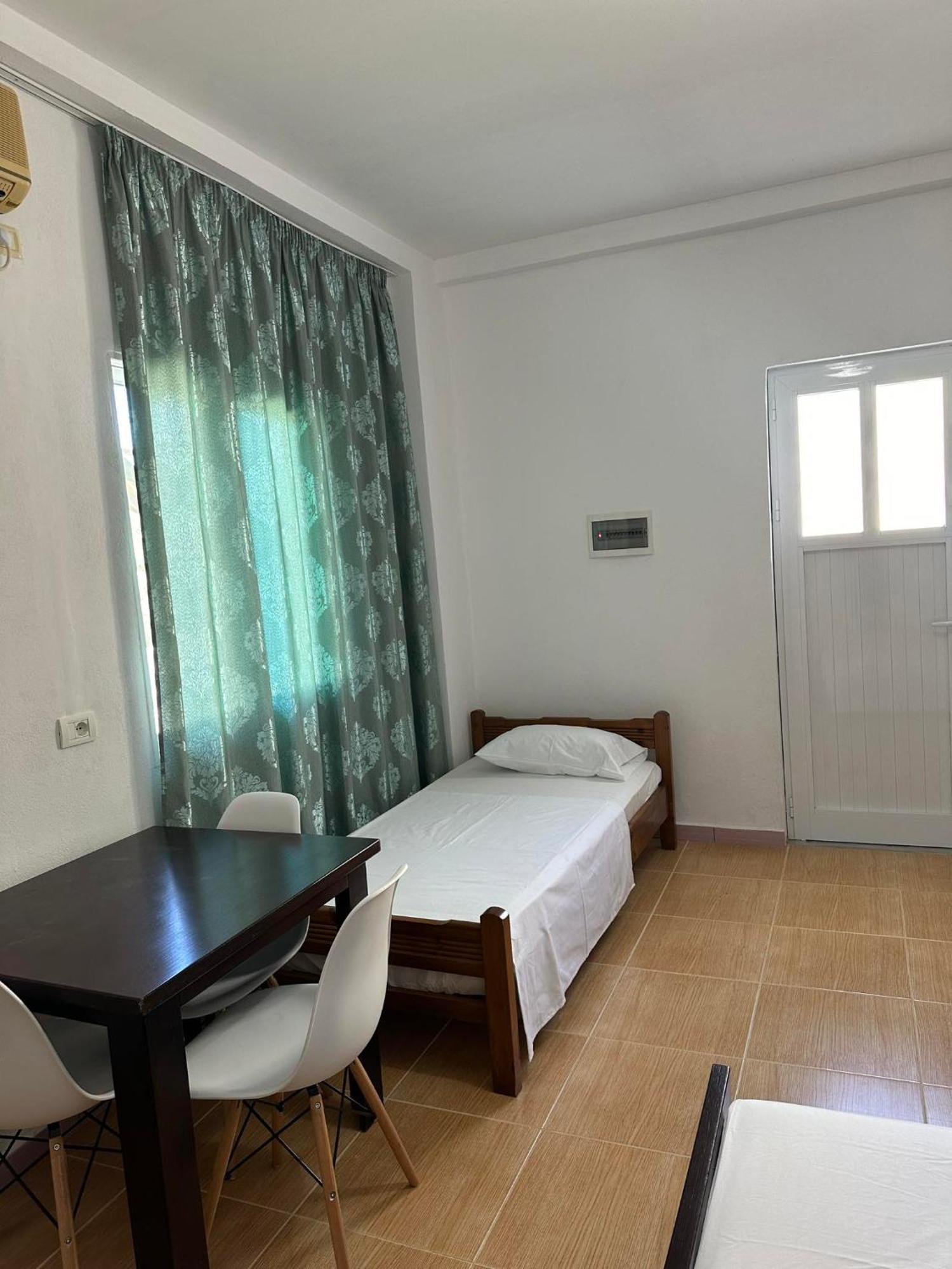 Dane Apartment Ксаміл Екстер'єр фото